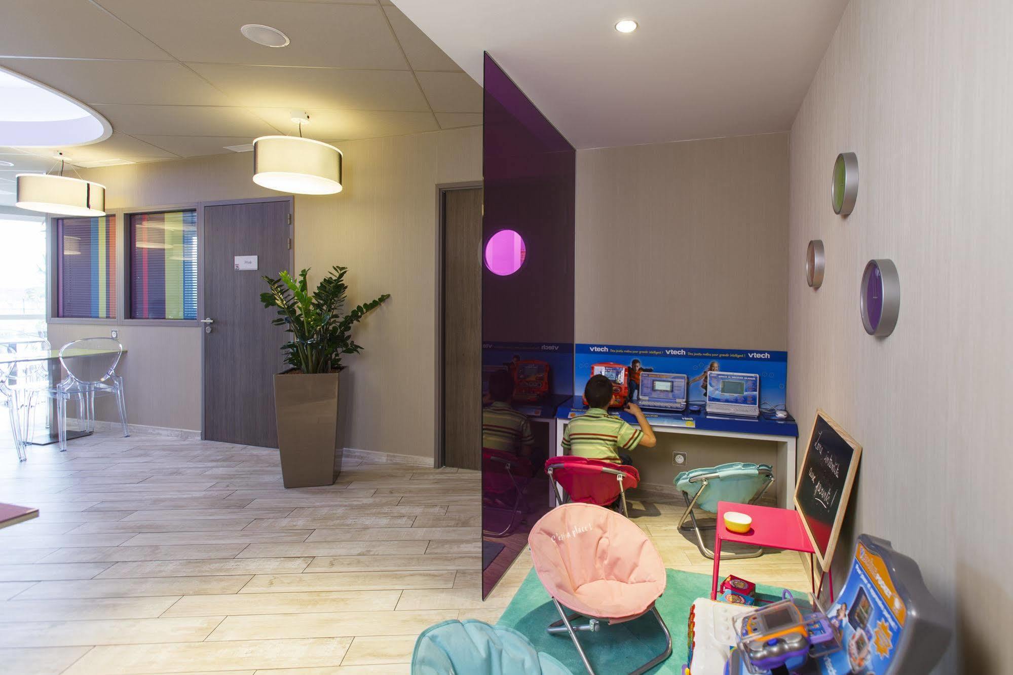 Готель Ibis Styles Les Sables Olonne Екстер'єр фото